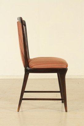 Sillas imputables a Osvaldo Borsani, madera de haya, ébano, relleno de espuma, tapizado de tela, buen estado, signos de uso, #modernariatosedie