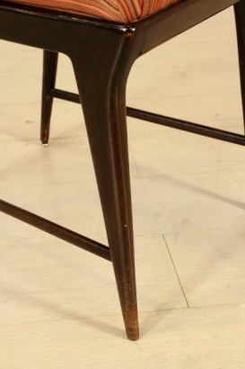 Sillas atribuibles a Osvaldo Borsani, madera de haya, ébano, relleno de espuma, tapicería de tela, buen estado, signos de uso, #modernariatosedie