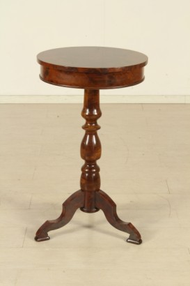 Side table with drawer, Banister, tripod, headband, round top, restorations
