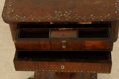 Work table, Central, octagonal base, baluster, legs, drawers, bins, brass, #antiquariatotavoli
