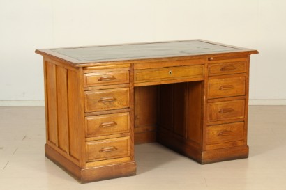 30-40 years desks
