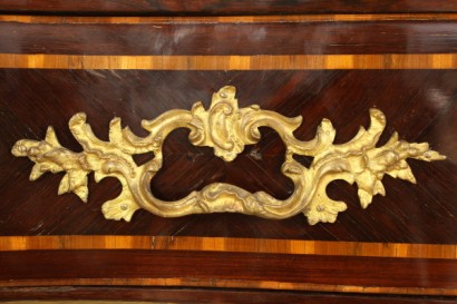 Napoleon III, across chest moved, shaped uprights, three drawers, inlaid reserves, rosewood, Plum, amaranth, edge, uprights, pruno, #antiquariatocassettoni text