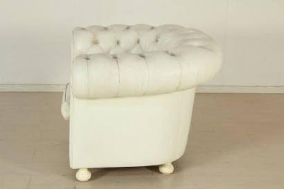 Poltrona Chesterfield, imbottitura in espanso, rivestimento in pelle, #modernariatopoltrone