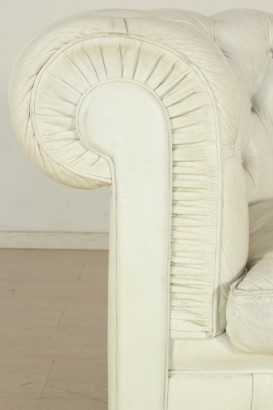 Poltrona Chesterfield, imbottitura in espanso, rivestimento in pelle, #modernariatopoltrone