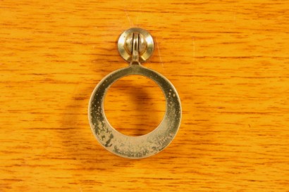 40 years, desk drawer, flap doors, veneered wood, covered with formica, good condition, signs of wear, written 80 cm, #modernariatomobili open