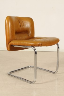 modernism, six chairs chairs years 70, structure in chromed metal, leather
