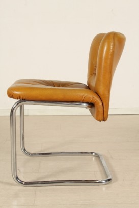 modernism, six chairs chairs years 70, structure in chromed metal, leather