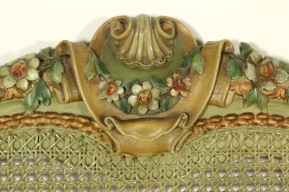 Cama y sillón de estilo barroco