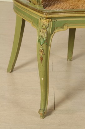 Cama y sillón de estilo barroco