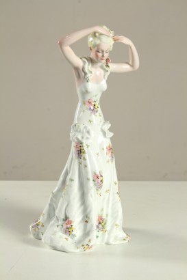 antiques, ceramics, objects, 50s, Giovanni Ronzan 1906 1974, turin, italy, statuette, noblewoman, modern antiques