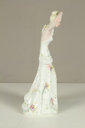antiques, ceramics, objects, 50s, Giovanni Ronzan 1906 1974, turin, italy, statuette, noblewoman, modern antiques