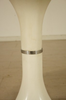 tavolo, Kartell, rotondo, vetro resina, metallo, anni 60, anna castelli, ignazio gardella, #modernariato, #tavoli, #dimanoinmano