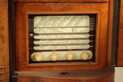 radio, tocadiscos, espejo, art deco, 900, hecho en Italia, nuez, Burr, #bottega, #artdecò, #dimanoinmano