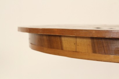 Couchtisch, rund, St. Georg, den Drachen, Ulme, Nussbaum, 800, Rolo, Emilia, hergestellt in Italien, #antiquariato, #tavolini, #dimanoinmano