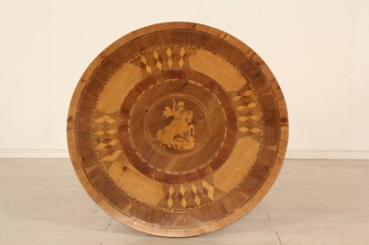 Couchtisch, rund, St. Georg, den Drachen, Ulme, Nussbaum, 800, Rolo, Emilia, hergestellt in Italien, #antiquariato, #tavolini, #dimanoinmano