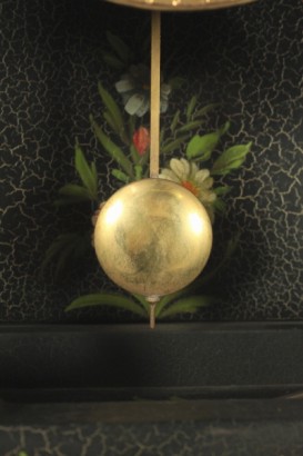 Orologio a pendolo con colonna