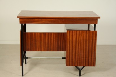 Escritorio, años 50, 60 años, caoba, que metal, latón, Antonia Ferretti, Milán, hecha en Italia, #modernariato, #tavoli, #dimanoinmano