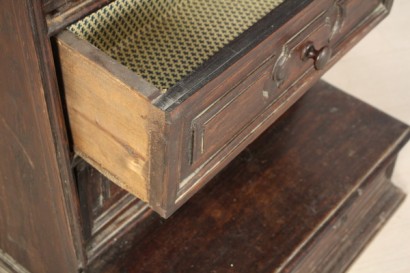 Low prie-Dieu, walnut, 600, 1600, made in italy, #antiquariato, #altrimobili, #dimanoinmano