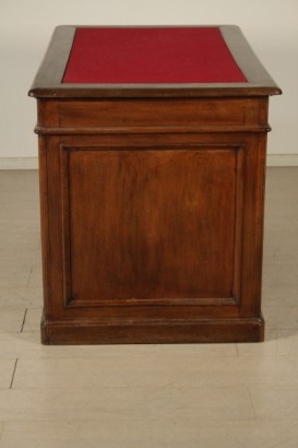 Desk, walnut, solid wood, 800, made in italy, #antiquariato, #scrivanie, #scrittoi, #dimanoinmano