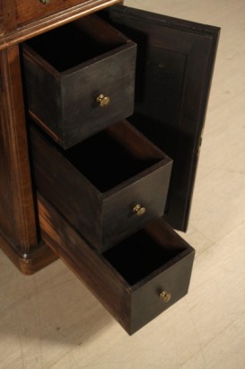 Desk, walnut, solid wood, 800, made in italy, #antiquariato, #scrivanie, #scrittoi, #dimanoinmano