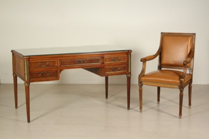 Desk and Chair in style