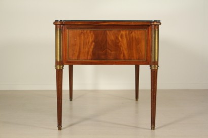 Desk, brass, leather, mahogany, neoclassical, 900, made in italy, #bottega, #mobiliinstile, #dimanoinmano