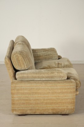divano, Coronado, imbottitura, velluto, anni 70, anni 80, Tobia Scarpa, B&B Italia, made in italy, #modernariato, #divani, #dimanoinmano