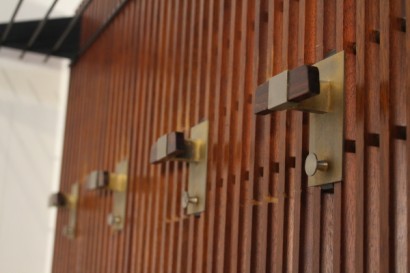 suspensión, 50 años, madera de teca, latón, metal, hecho en Italia, #modernariato, #complementi, #dimanoinmano