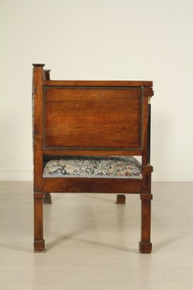 sofá, Imperio, rodapiés, asiento, tapicería, nuez, 800, hecha en Italia, #antiquariato, #sedie, #poltrone, #divani, #dimanoinmano