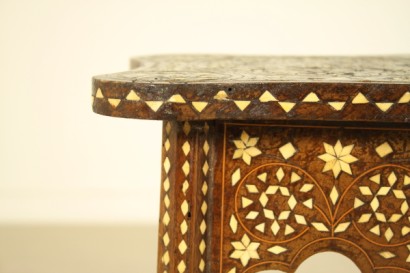 Tavolino intarsiato avorio