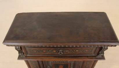 Inginocchiatoio intarsiato