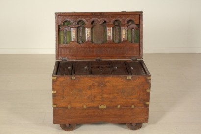 Kofferraum, orientalischer Stil, Messing, Teakholz, 900, 1900, #antiques, #altrimobili, # {* $ 0 $ *}