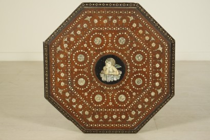 Table basse incrusté d’Ivoire