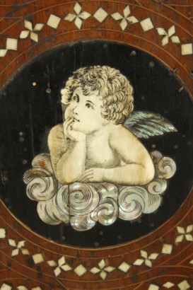 Table basse incrusté d’Ivoire