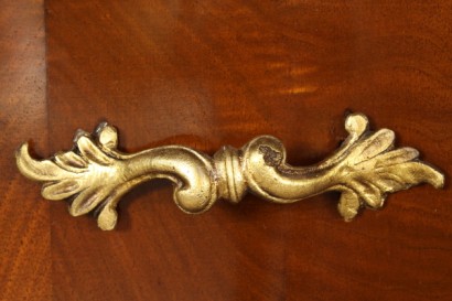 Kommode, Nussbaum, Mahagoni, Ahorn, Nussbaum, unten 700, hergestellt in Italien, #antiquariato, #cassettoni, #comò, #dimanoinmano