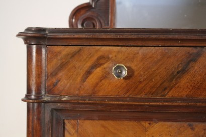 Credenza Umbertina