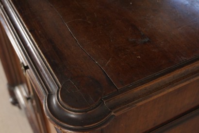 Credenza Umbertina