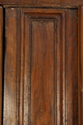 Schrank, Nussbaum, Massivholz, 700, 1700, hergestellt in Italien, #antiquariato, #armadi, #dimanoinmano