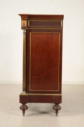 Credenza decorata