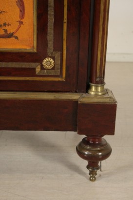 Credenza decorata