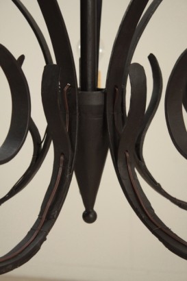 Lampadario in ferro battuto