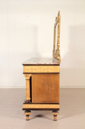 Lato Credenza tre ante con specchio
