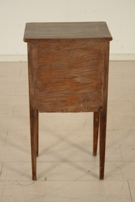 Comodino Neoclassico