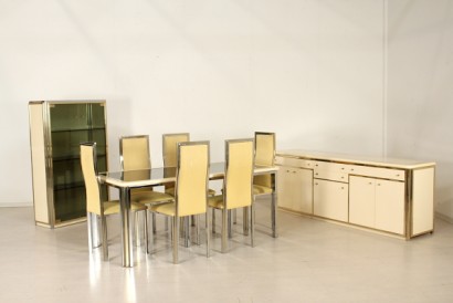 vetrina, anni 70, anni 80, made in italy, legno laccato, metallo, ottone, vetro fumè, #modernariato, #mobilio, #dimanoinmano