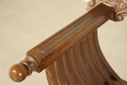 Sedia stile Savonarola