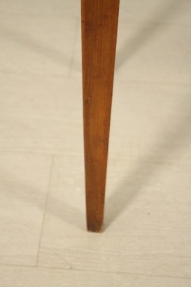 Mesa de centro clásica