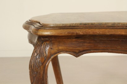 Kaffee-Tisch, Nussbaum, 900, Spätbarock, hergestellt in Italien, #bottega, #barocchetto, #dimanoinmano