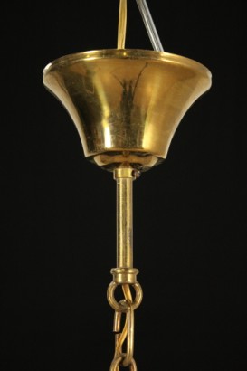 Vier leichte Kronleuchter