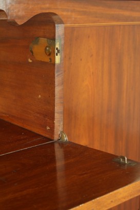 Englischer Bücherschrank mit Schreibtisch