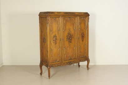 Armadio  tre ante stile